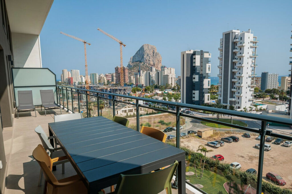 Middle Floor Apartment Calpe Alicante - image 5