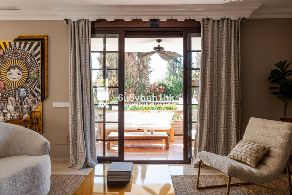 Detached Villa San Pedro de Alcántara Málaga - image 5