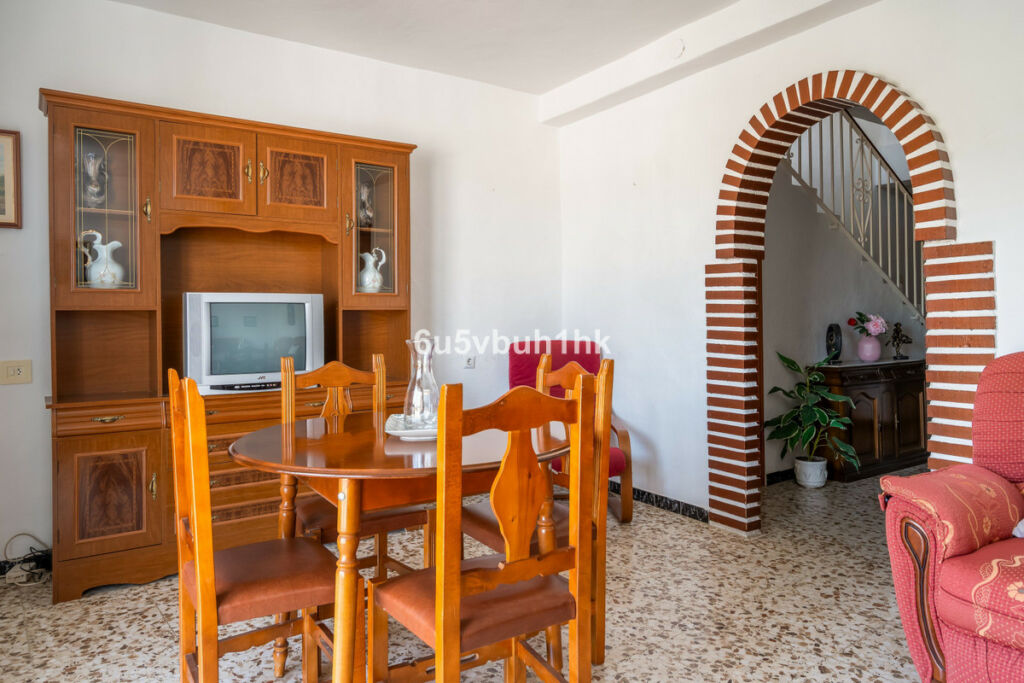Townhouse Tolox Málaga - image 6