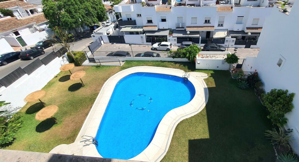 Townhouse Fuengirola Málaga - image 5