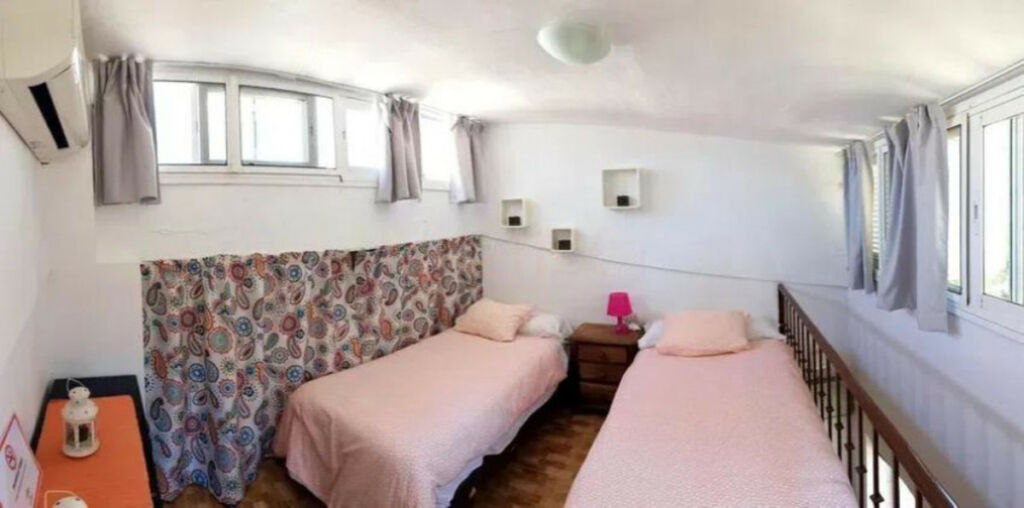 Middle Floor Apartment Estepona Málaga - image 5
