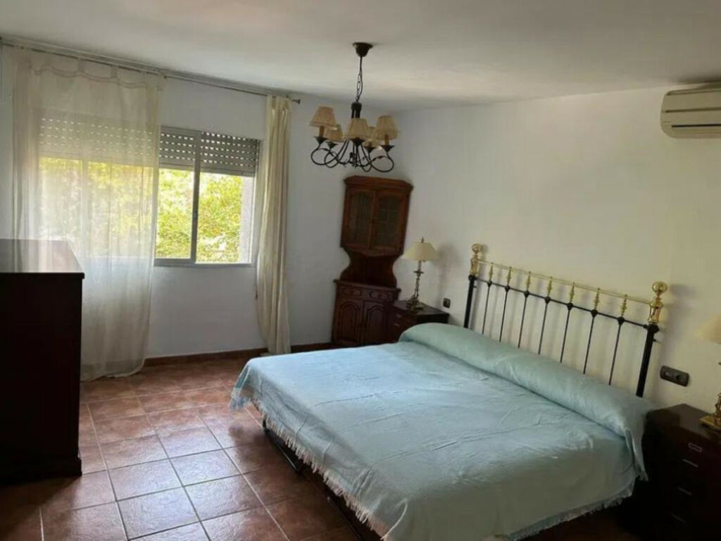 Middle Floor Apartment Marbella Málaga - image 5