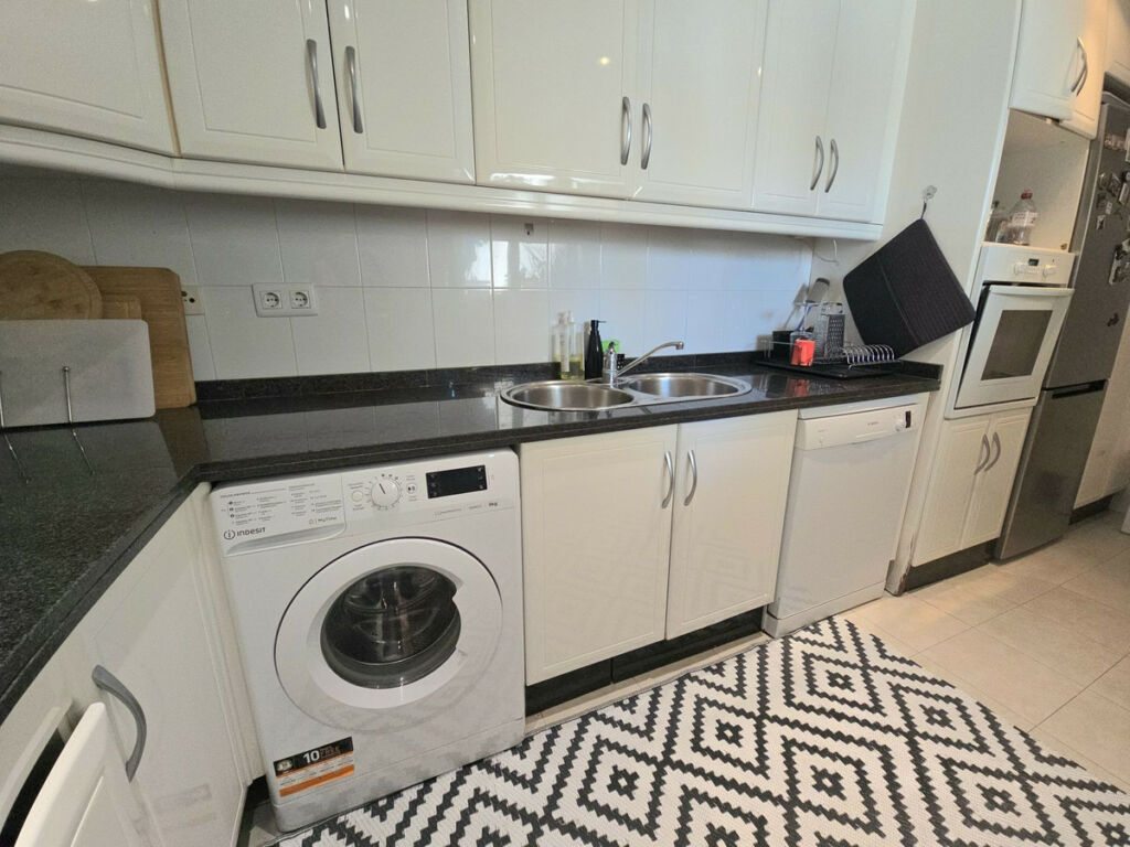 Top Floor Apartment Torrequebrada Málaga - image 5