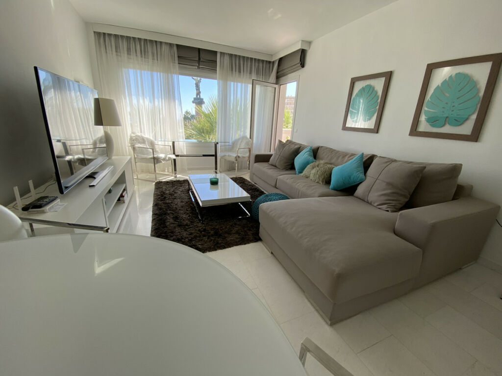Middle Floor Apartment Puerto Banús Málaga - image 5