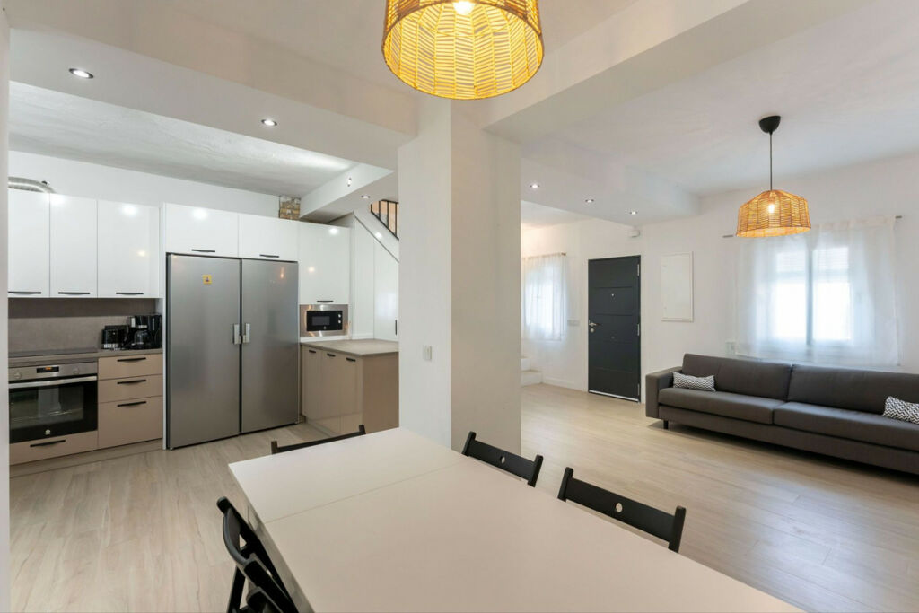 Townhouse Monda Málaga - image 5