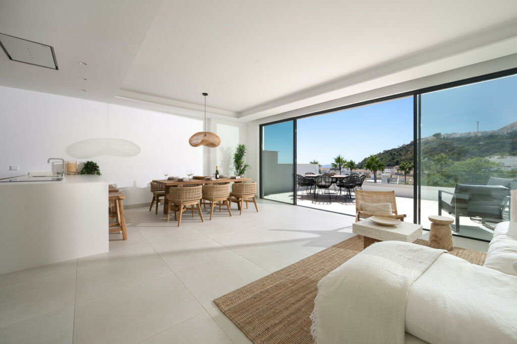 Detached Villa Benalmadena Pueblo Málaga - image 6