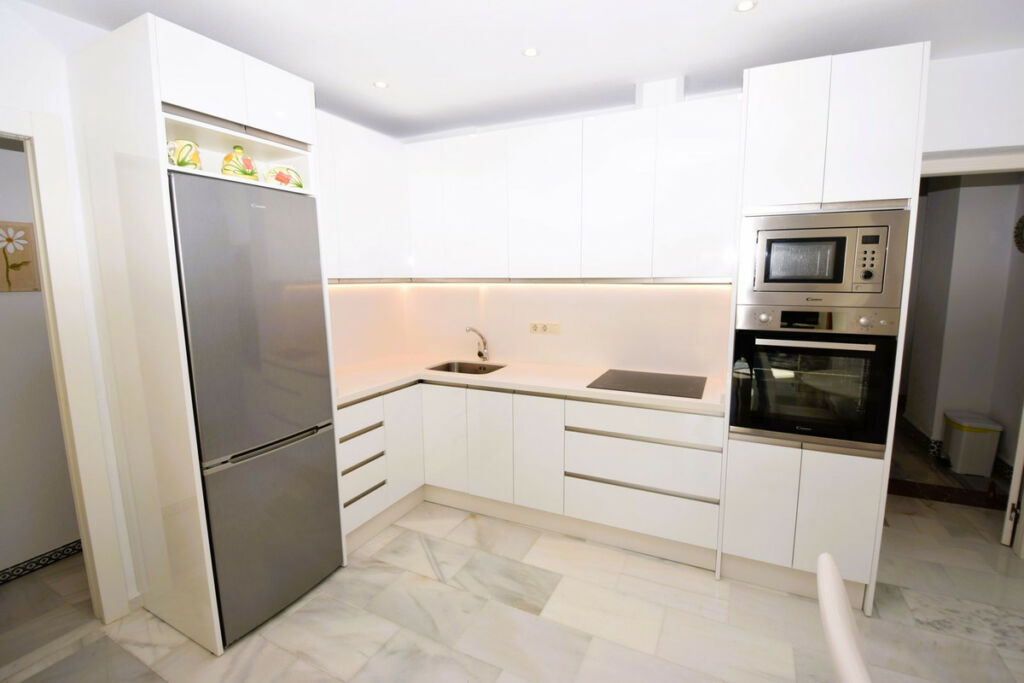 Middle Floor Apartment La Cala de Mijas Málaga - image 5