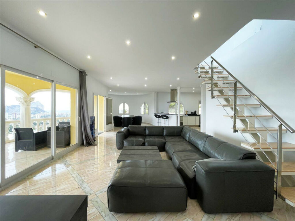 Detached Villa Calpe Alicante - image 5
