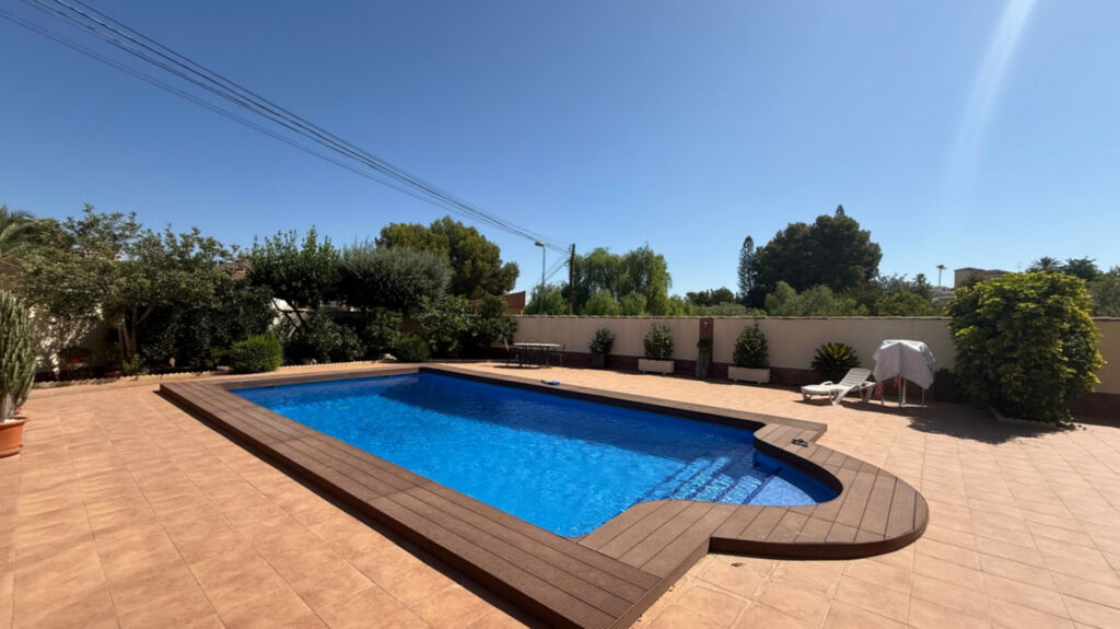 Detached Villa Torrevieja Alicante - image 5