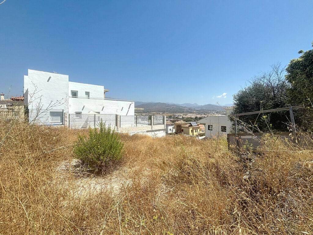 Residential Plot Torre del Mar Málaga - image 5