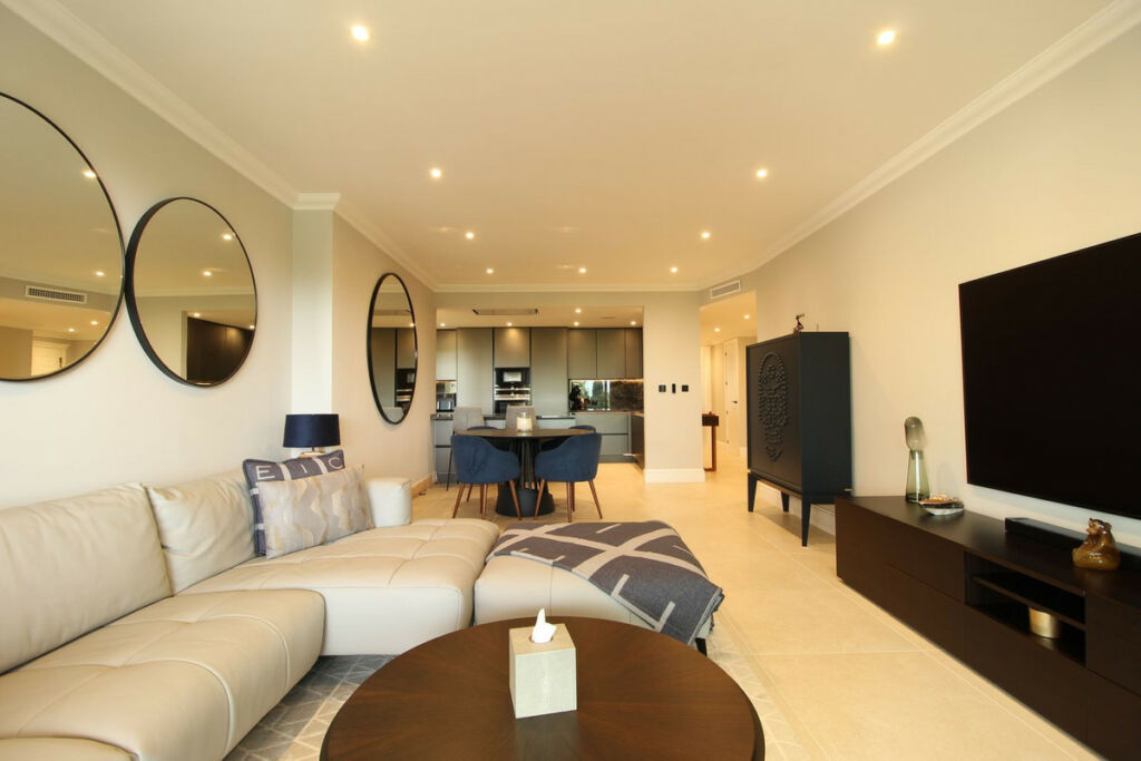 Ground Floor Apartment Sierra Blanca Málaga - image 8