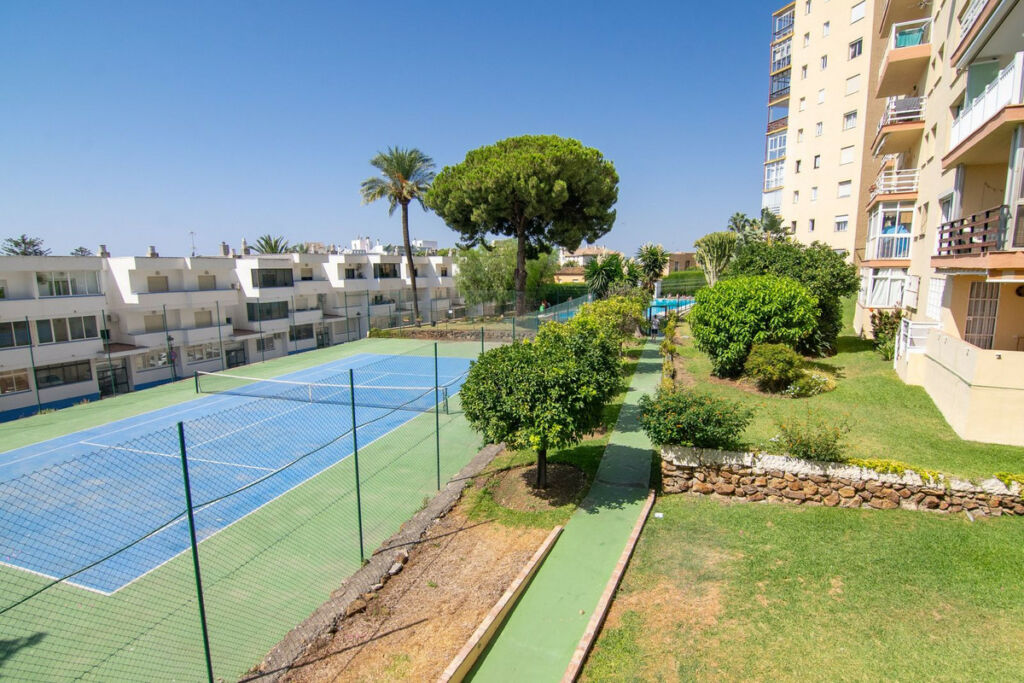 Ground Floor Apartment Estepona Málaga - image 5
