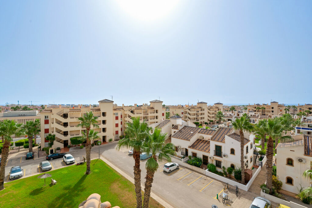 Penthouse Playa Flamenca Alicante - image 5