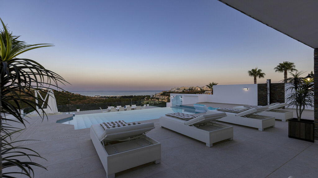 Detached Villa Casares Málaga - image 5