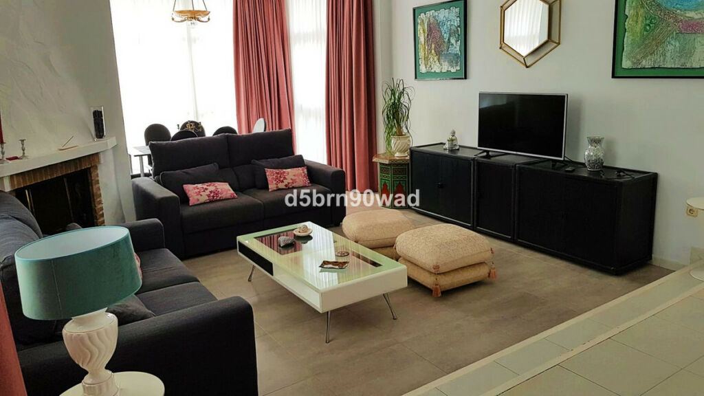 Detached Villa Marbella Málaga - image 5