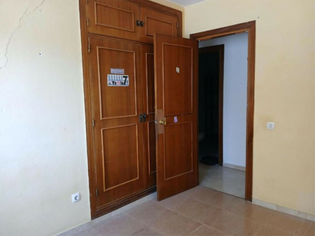 Middle Floor Apartment Marbella Málaga - image 5