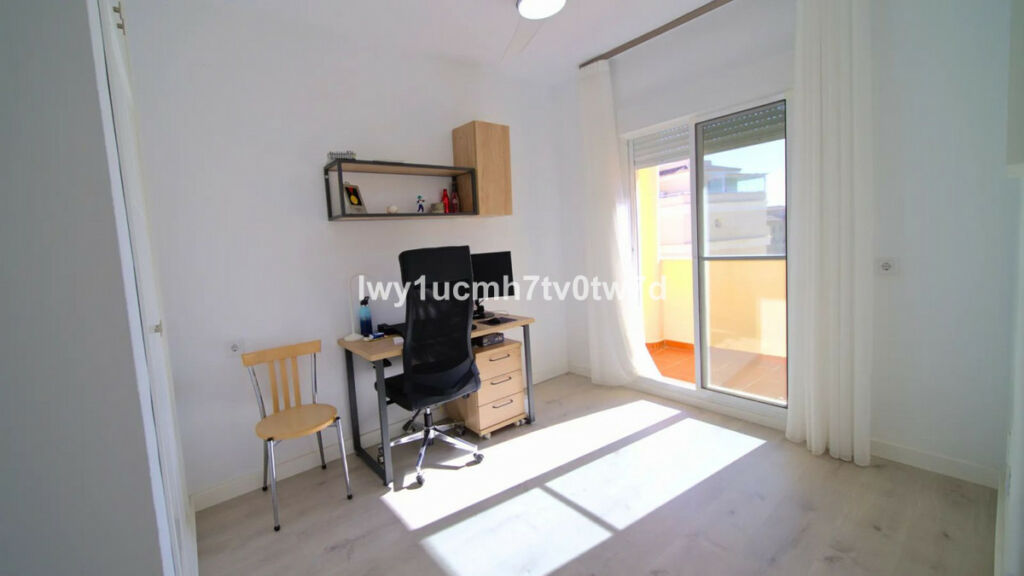 Penthouse Torrequebrada Málaga - image 6