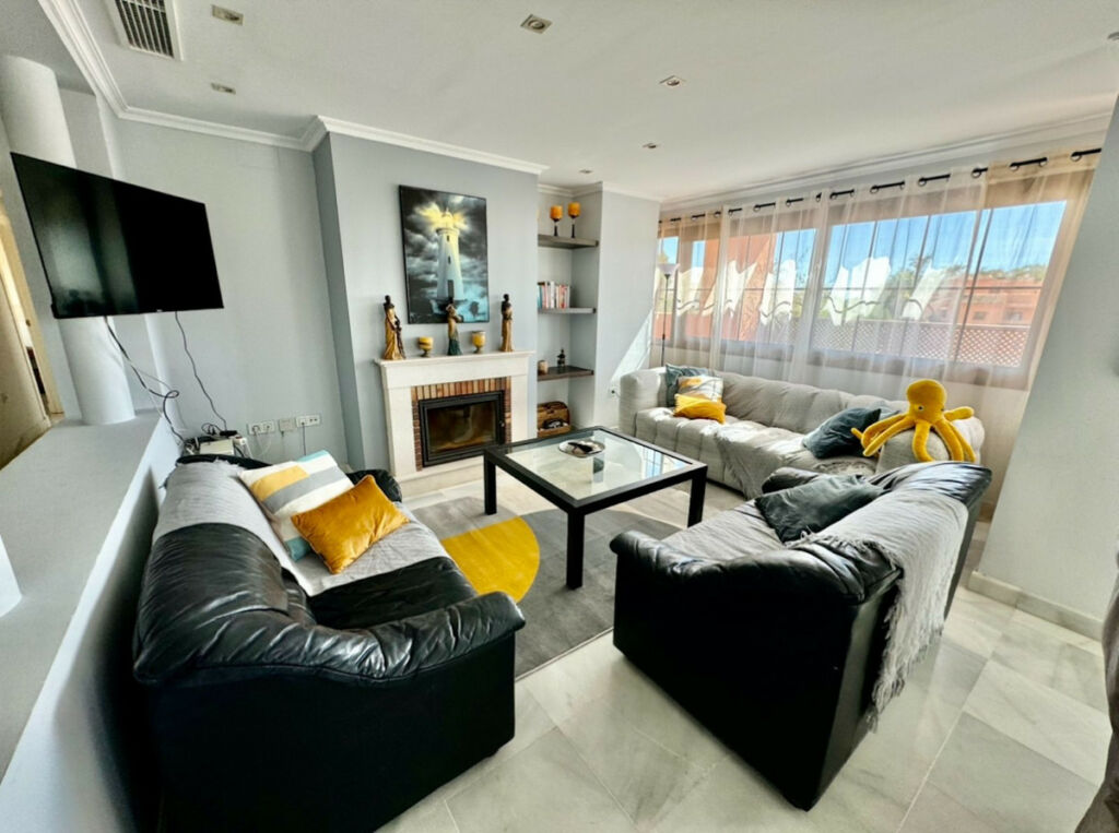 Penthouse New Golden Mile Málaga - image 5