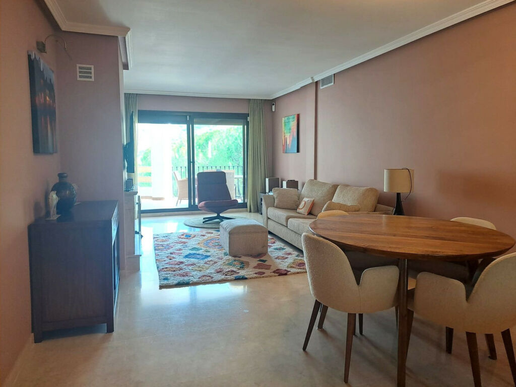 Middle Floor Apartment Benahavís Málaga - image 5