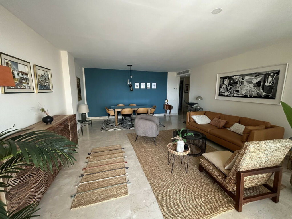 Middle Floor Apartment Manilva Málaga - image 4