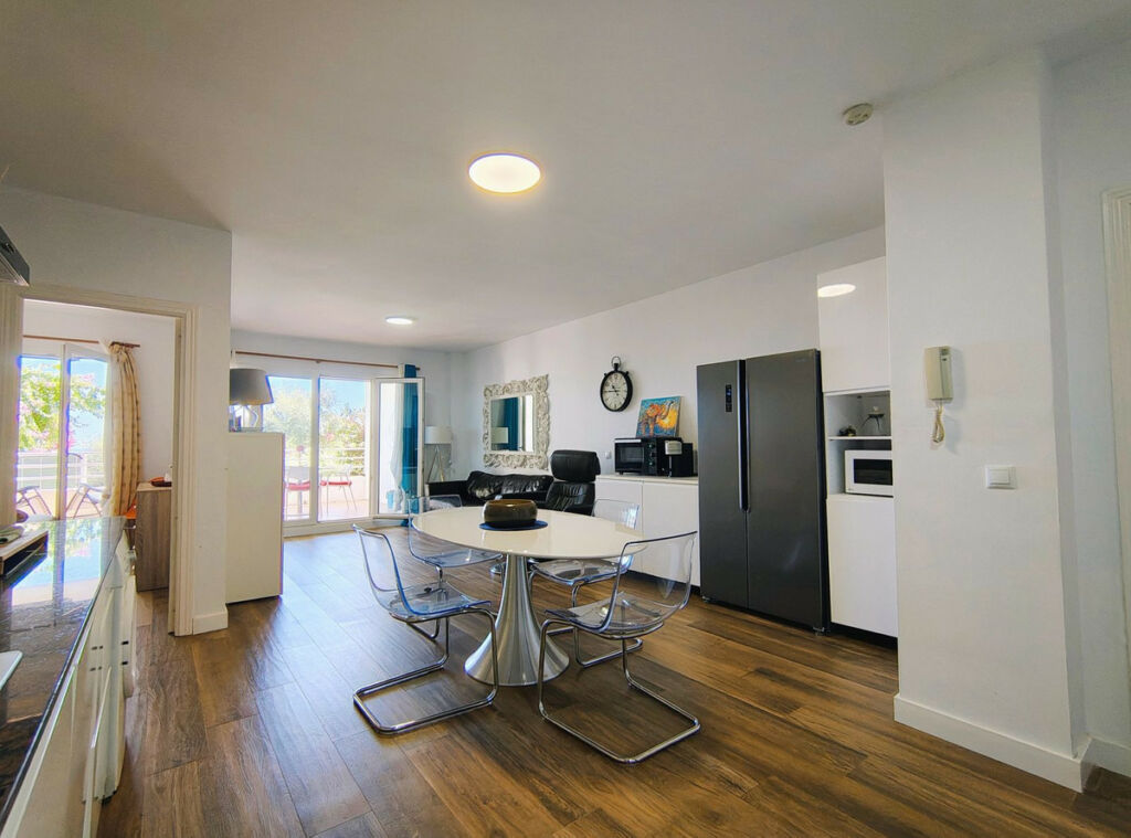 Ground Floor Apartment Selwo Málaga - image 5