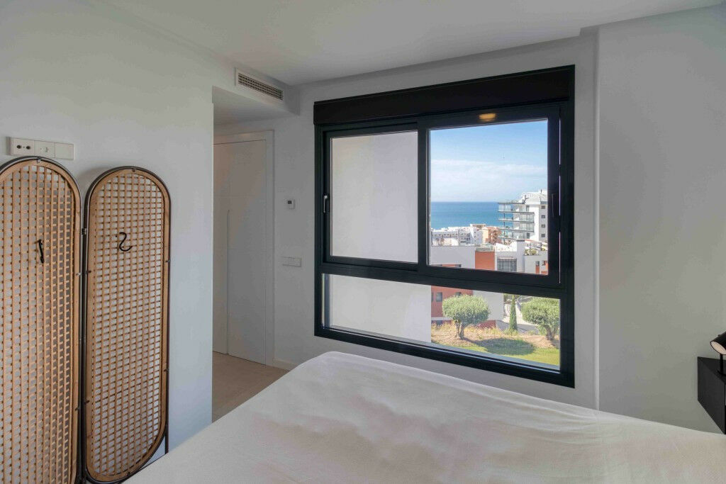 Middle Floor Apartment Fuengirola Málaga - image 5