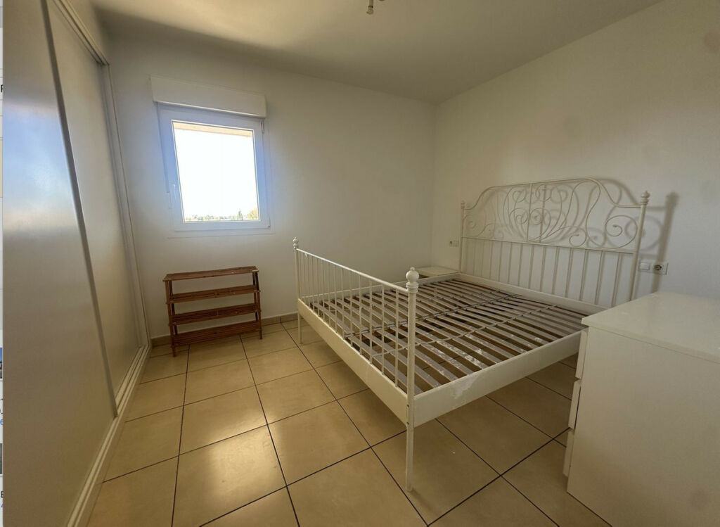 Middle Floor Apartment Nueva Andalucía Málaga - image 5