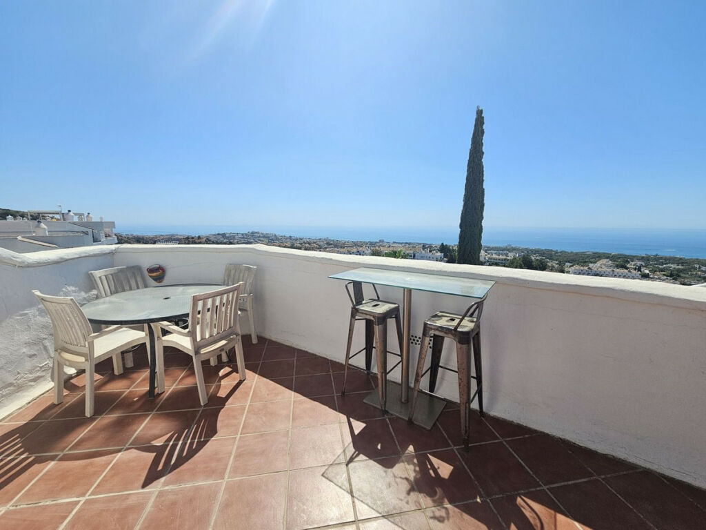 Penthouse Calahonda Málaga - image 5