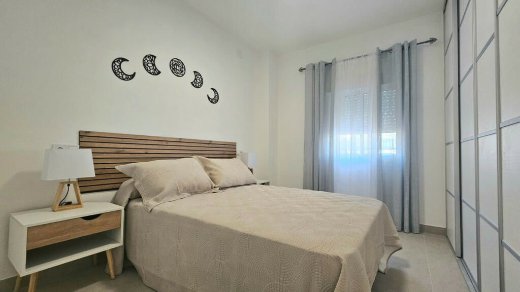Middle Floor Apartment Fuengirola Málaga - image 5