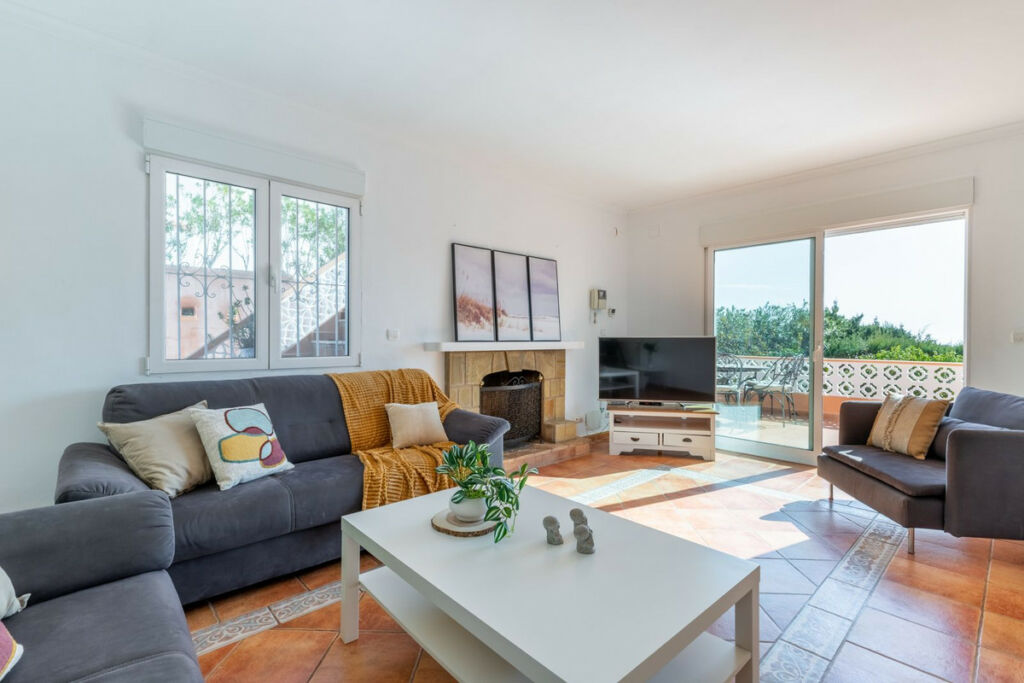 Detached Villa Moraira Alicante - image 5