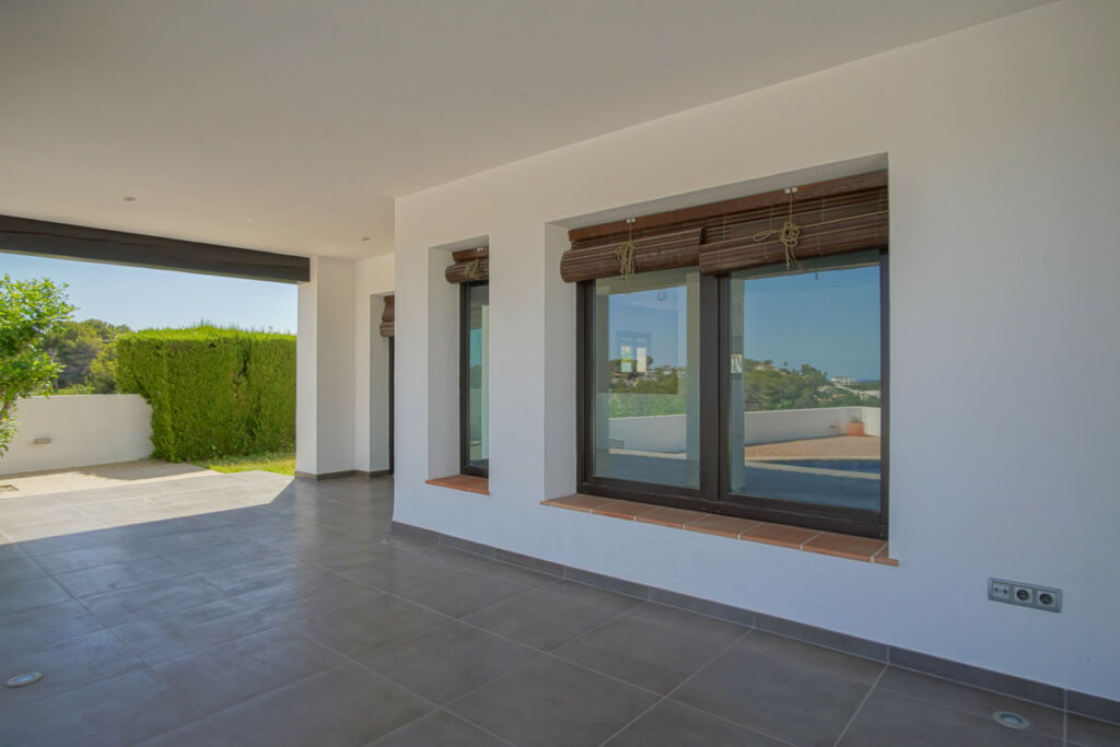 Detached Villa Moraira Alicante - image 5