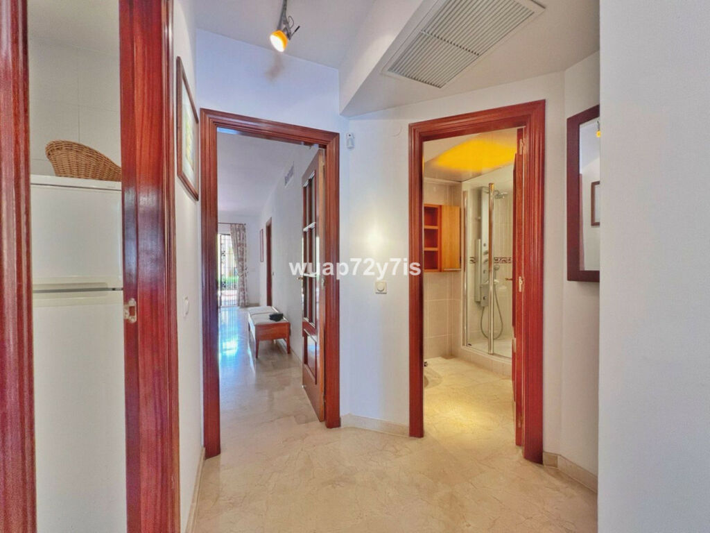 Semi-Detached House Costabella Málaga - image 5