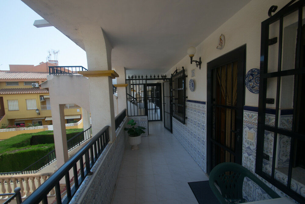 Middle Floor Apartment Mar Azul Alicante - image 5