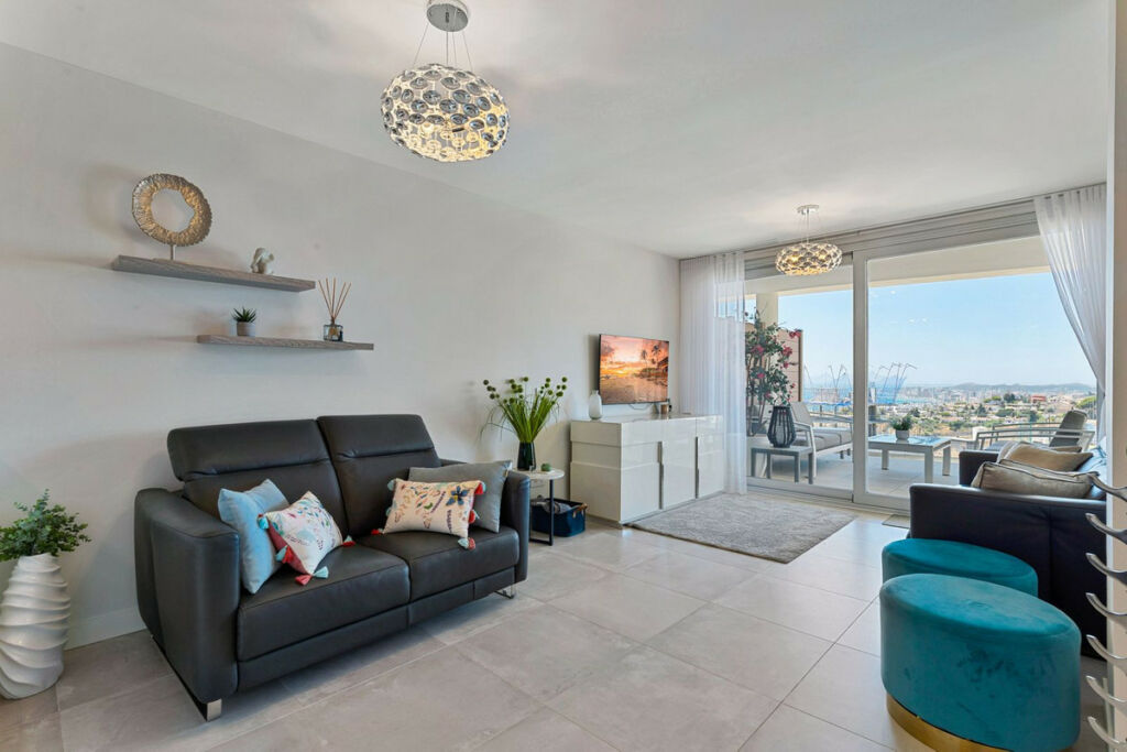 Middle Floor Apartment Fuengirola Málaga - image 5