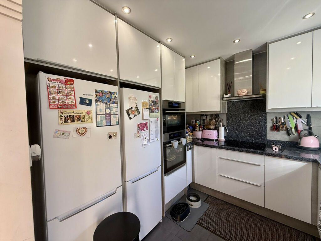 Penthouse Calahonda Málaga - image 5