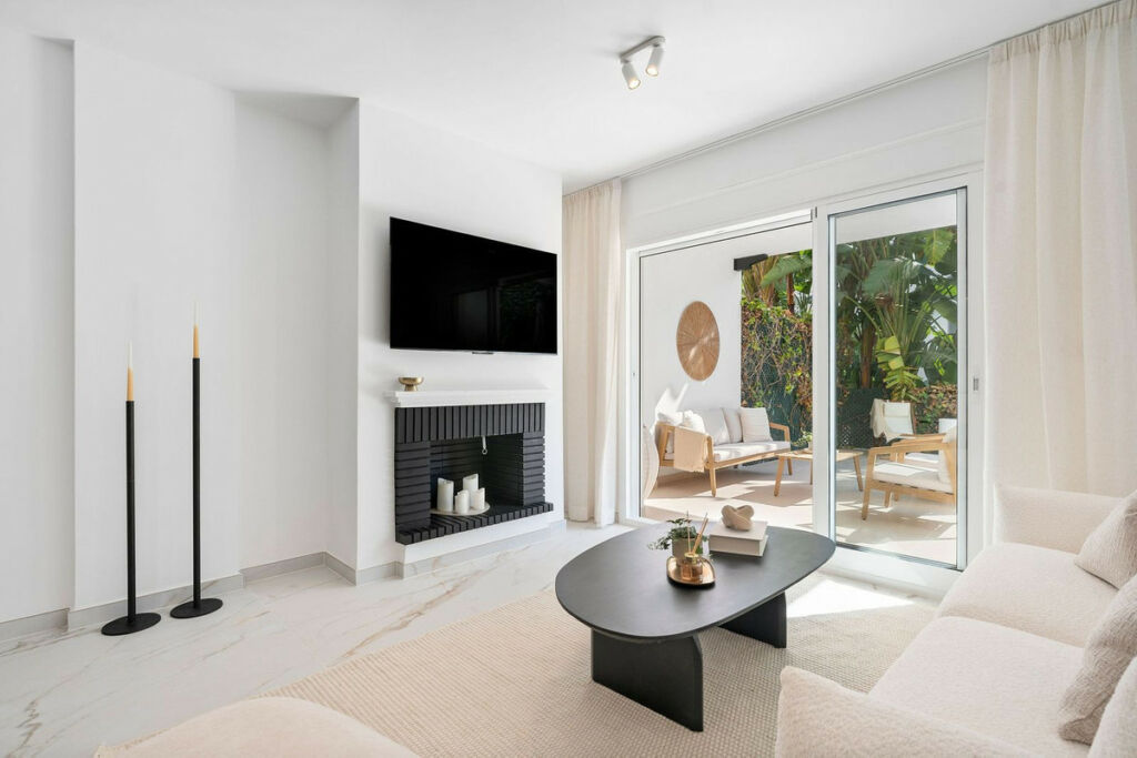 Ground Floor Apartment Guadalmina Baja Málaga - image 5