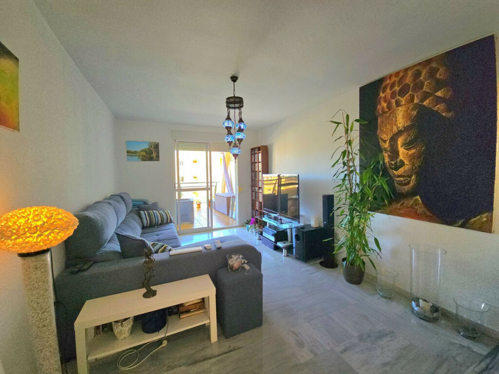 Middle Floor Apartment Benalmadena Costa Málaga - image 5