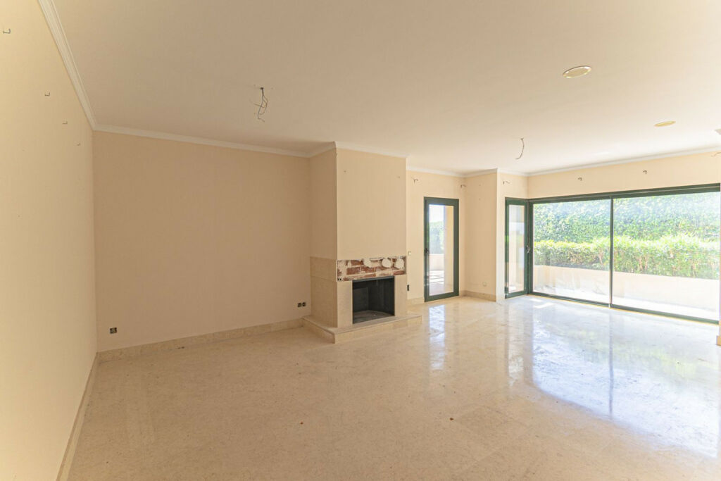 Ground Floor Apartment Benahavís Málaga - image 5