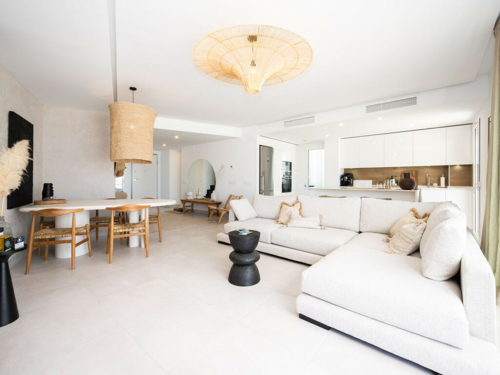 Penthouse Duplex Altos de los Monteros Málaga - image 5