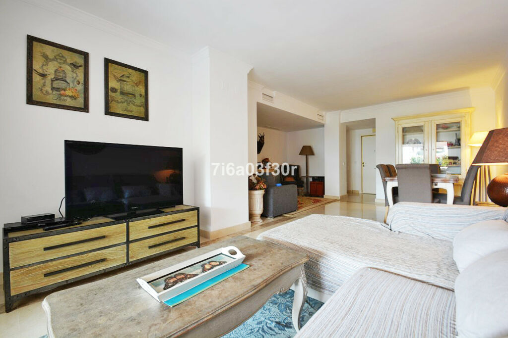 Ground Floor Apartment San Pedro de Alcántara Málaga - image 5
