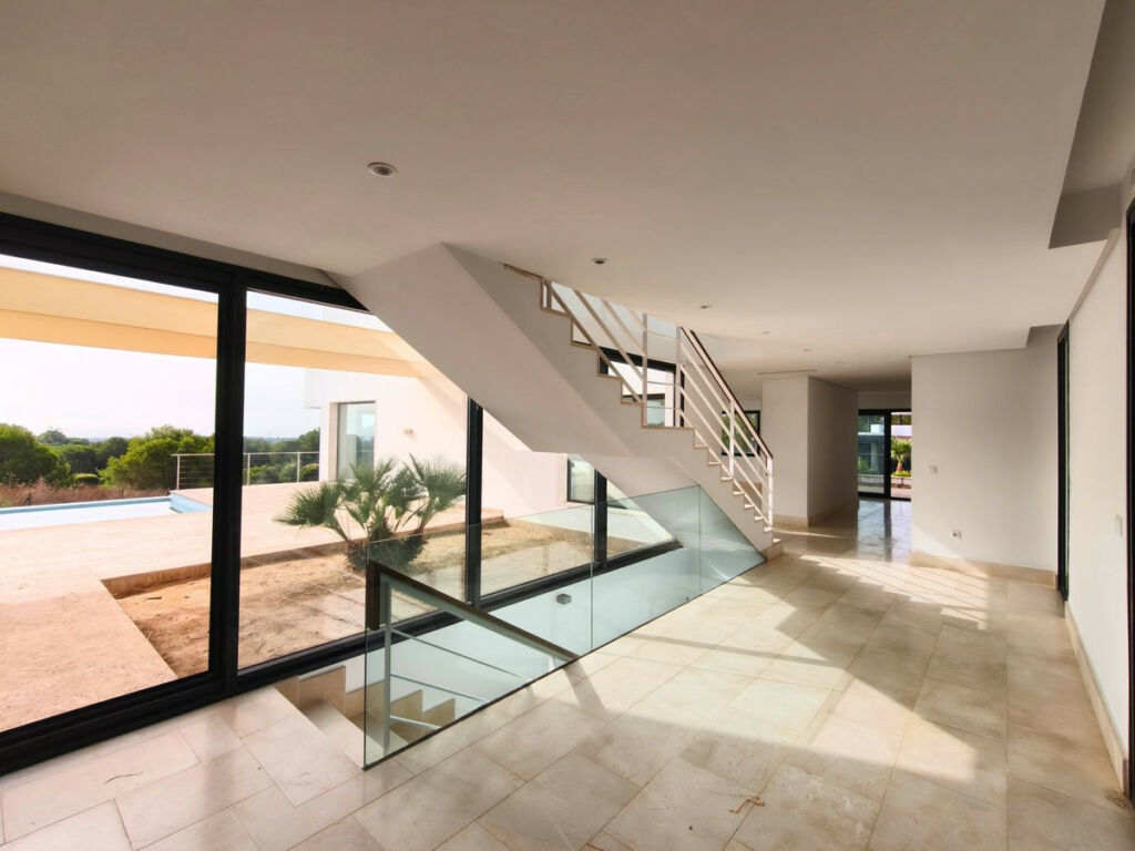 Detached Villa Sotogrande Alto Cádiz - image 5