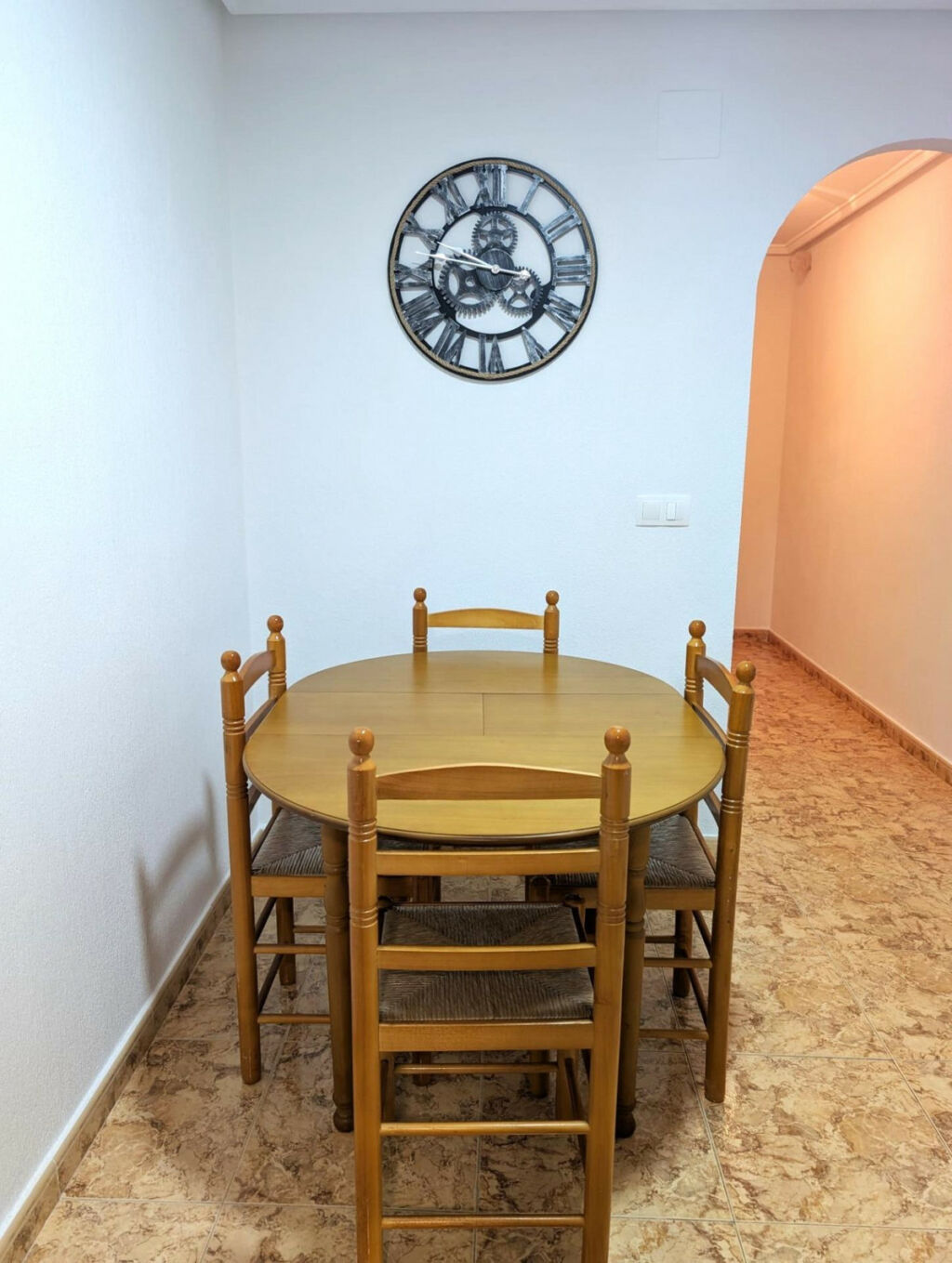 Middle Floor Apartment Torrevieja Alicante - image 5