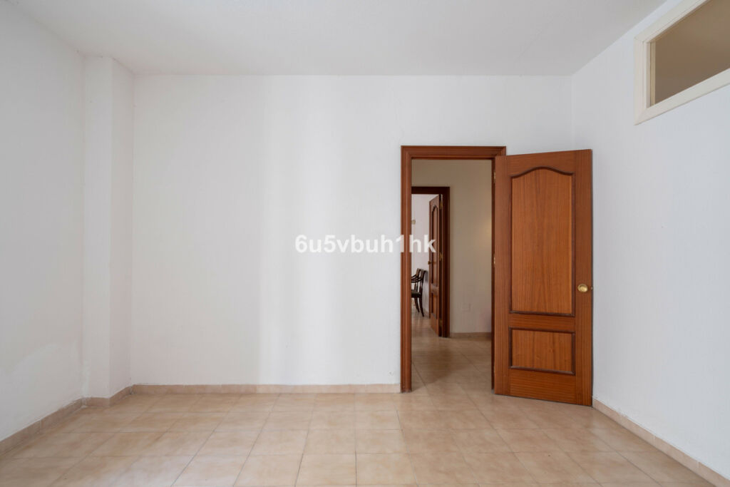 Ground Floor Apartment Málaga Málaga - image 5