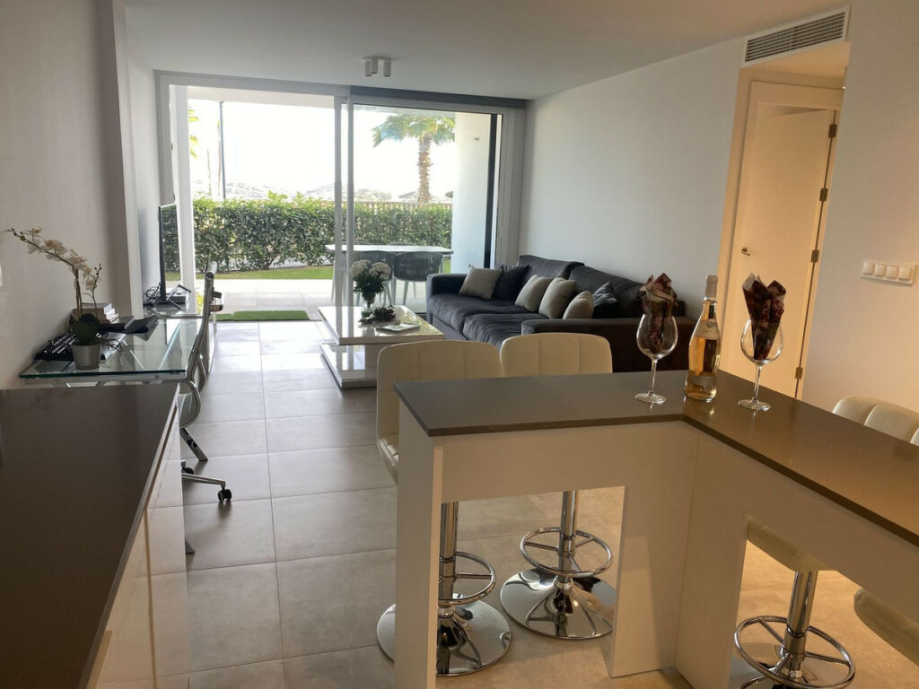 Ground Floor Apartment La Cala de Mijas Málaga - image 5