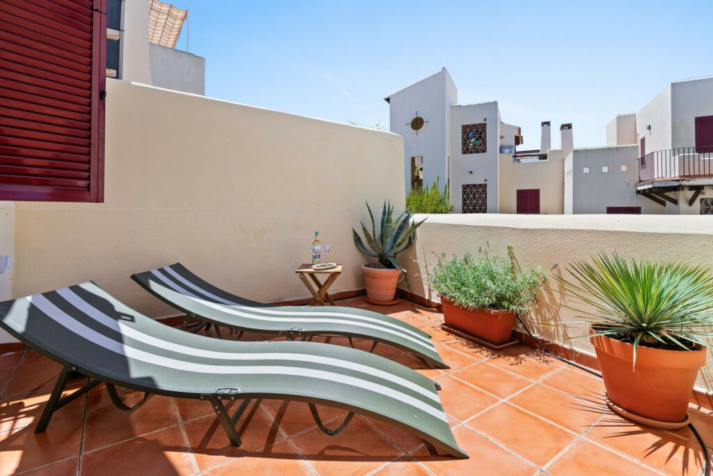 Ground Floor Apartment Casares Playa Málaga - image 5