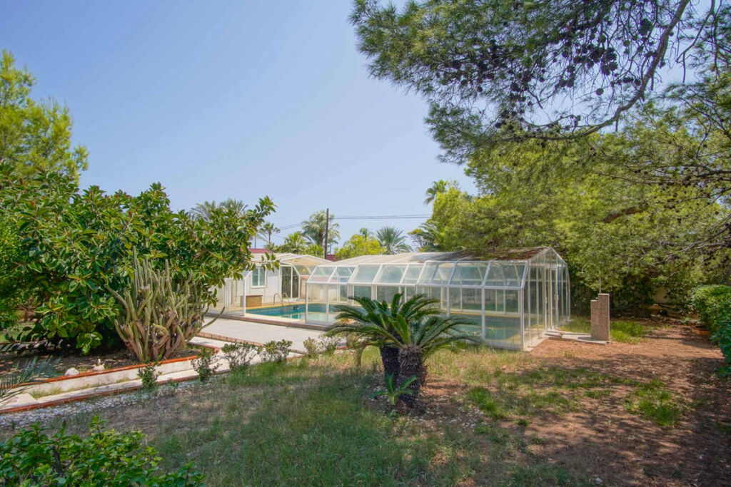 Detached Villa Denia Alicante - image 5