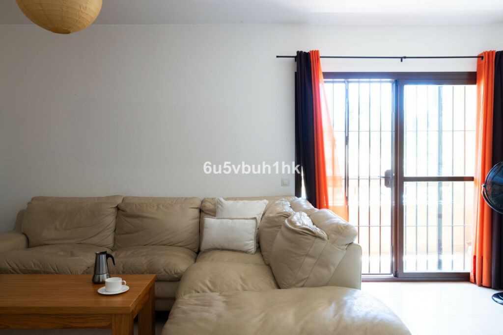 Townhouse Torreblanca Málaga - image 5