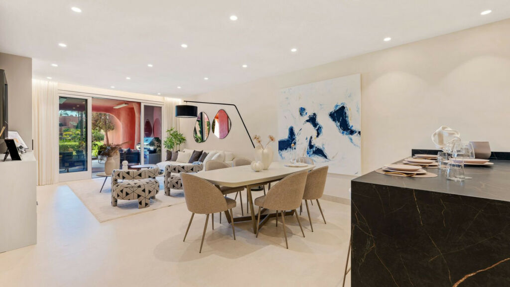 Ground Floor Apartment New Golden Mile Málaga - image 5