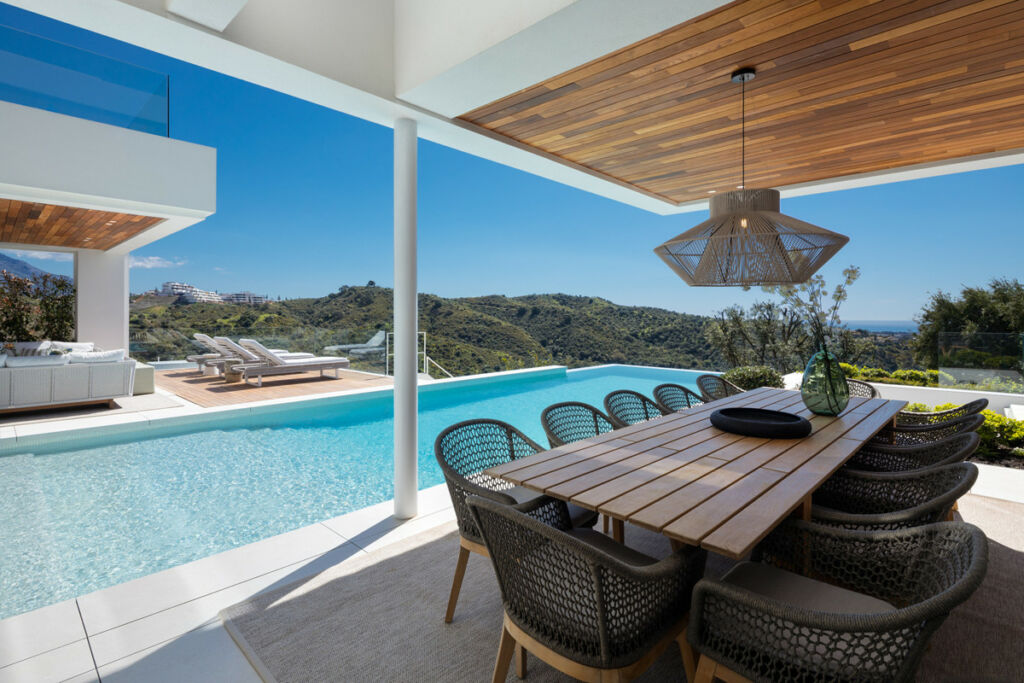 Detached Villa Benahavís Málaga - image 5