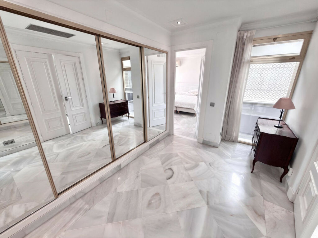 Duplex Puerto Banús Málaga - image 49